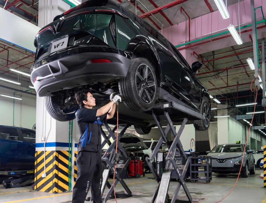 Bảo hành phụ tùng xe mới VinFast